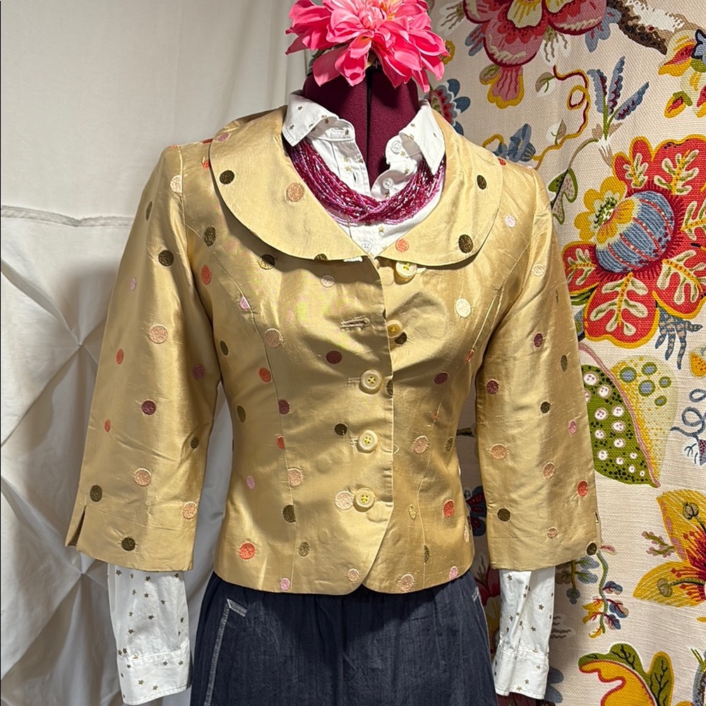 Spenser Jeremy Gold Blazer with Vintage-Inspired Design